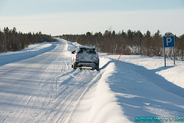 Parkings sur les routes de Laponie