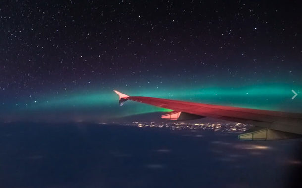 Les aurores boréales à bord d'un avion